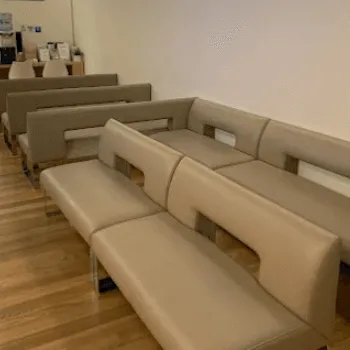 シロノクリニック 東京2院のフォトフェイシャルを受ける前の待合室