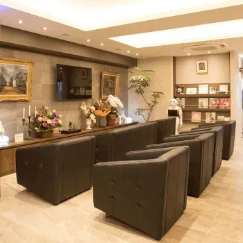 アンジュール横浜クリニックのイオン導入を受ける前の待合室