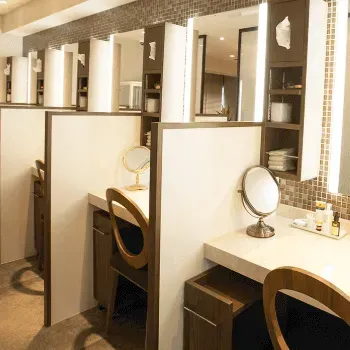 アンジュール横浜クリニックのイオン導入を受けた後のパウダールーム