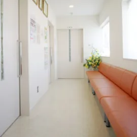 かまた皮膚科の都度払いの医療脱毛を受ける前の中待合室