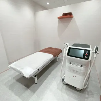 フレイアクリニック 藤沢付近1院の都度払いの医療脱毛を受ける施術室