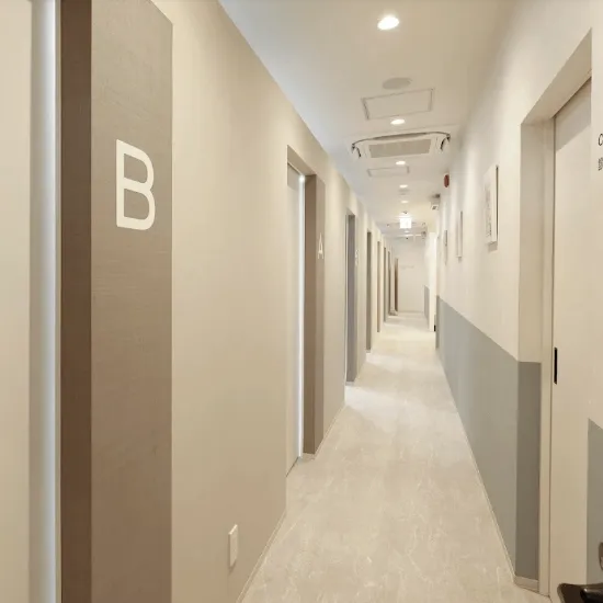 KANNO’A.clinic 福岡のジェントルマックスプロによる施術を受ける前の廊下