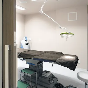 Original Beauty Clinic GINZAの二重整形手術を行う手術室