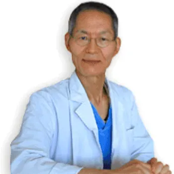 金沢美容外科クリニックのジェントルマックスプロによる施術を受ける前の診察を担当する医師