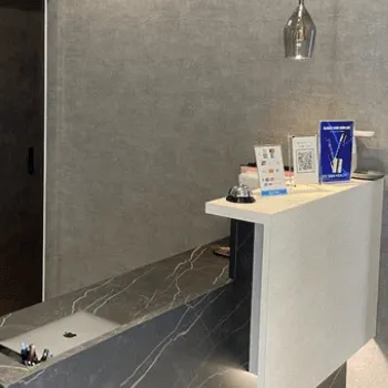 金沢ふたえのクリニックf-clinicの外観