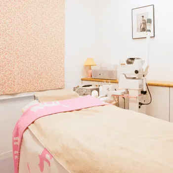 ひがしやまクリニックのヒアルロン酸注射を受ける前の診察室