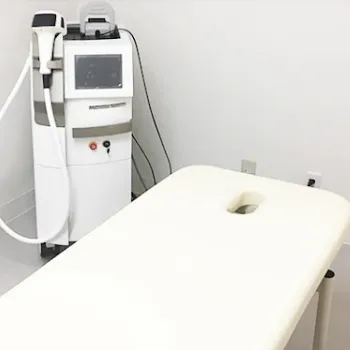 リゼクリニック 柏院の都度払いの医療脱毛を受ける施術室
