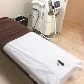 フレイアクリニック 春日部付近1院の都度払いの医療脱毛を受ける施術室