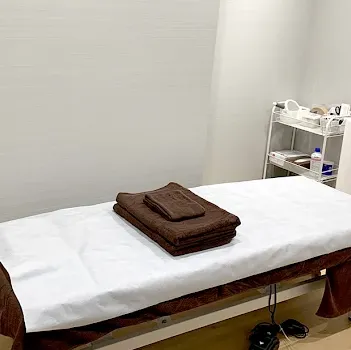 レジーナクリニック 川崎付近1院の都度払いの医療脱毛を受ける施術室