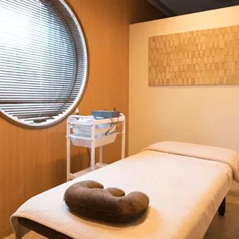 フォーシーズンズ美容皮膚科クリニック 神戸本院のエラボトックスを受ける前の診察室