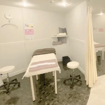 クリニーク京都烏丸のヒアルロン酸注射を受ける前のカウンセリングルーム