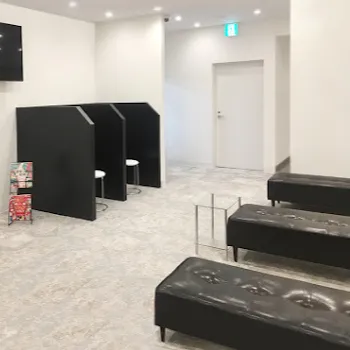 リゼクリニック 町田院の都度払いの医療脱毛を受ける前の待合室