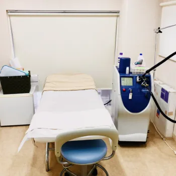 みやた皮膚科クリニックの都度払いの医療脱毛を受ける施術室