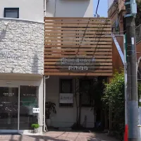 自由通り皮ふ科の都度払いの医療脱毛を受けるクリニックの外観
