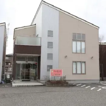 きど皮ふ科のジェントルマックスプロによる施術を受ける医院の外観