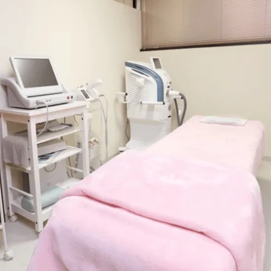 あきこクリニックの都度払いの医療脱毛を受ける施術室