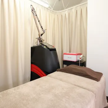 東岡崎美容クリニックの都度払いの医療脱毛を受ける施術室