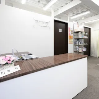 ONE CLINIC梅田のサブシジョンを受ける前の受付