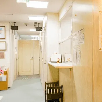 共立美容外科のヒアルロン酸注射のイメージ