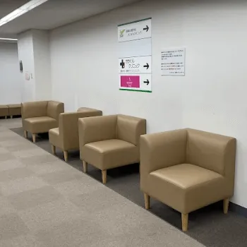 品川美容外科 静岡院の都度払いの医療脱毛を受ける前の待合室