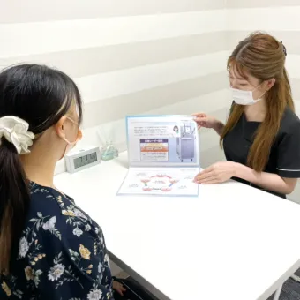 スカイ美容皮膚科の都度払いの医療脱毛を受ける前のカウンセリングの様子