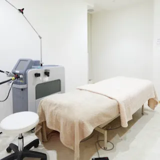 千里中央スキンクリニックの都度払いの医療脱毛を受ける施術室