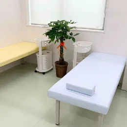 やえクリニックの都度払いの医療脱毛を受ける施術室