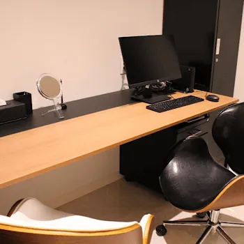 横浜TAクリニックのエラボトックスを受ける前の診察室