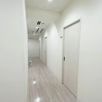 TCB東京中央美容外科 横浜院のエラボトックスを受ける前の院内風景