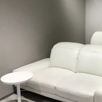フレイアクリニック 芦屋付近1院の都度払いの医療脱毛を受ける前の待合室