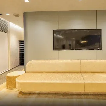 レジーナクリニック 道玄坂付近1院の都度払いの医療脱毛を受ける前の待合室