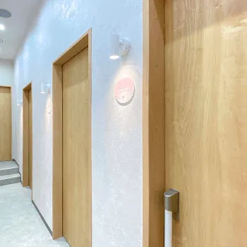 フレイアクリニック 府中付近1院の都度払いの医療脱毛を受ける前の廊下