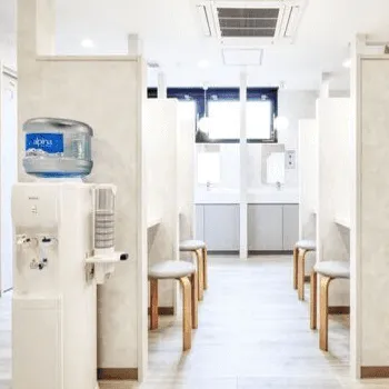 まちこ皮膚科クリニックの都度払いの医療脱毛を受けた後のパウダールーム
