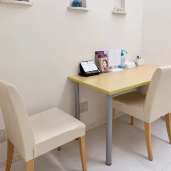 フェミークリニック 銀座院のジェントルマックスプロによる施術を受ける前のカウンセリングルーム