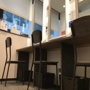 美容皮膚科アイエスクリニック 銀座のジェントルマックスプロによる施術を受けた後のパウダールーム