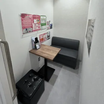 湘南美容クリニック 銀座一丁目院のジェントルマックスプロによる施術を受ける前のカウンセリングルーム