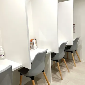 TCB東京中央美容外科 銀座2院のクマ取り整形を受けた後のパウダールーム