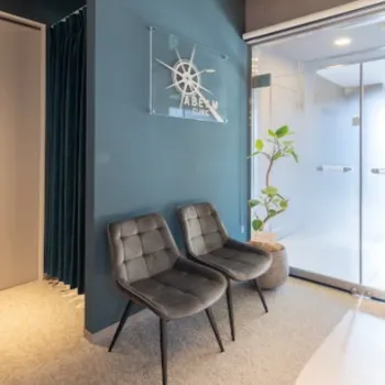 ABEAM CLINICの二重整形を受ける前の待合室