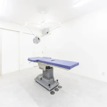 水上形成外科 美容クリニックの二重整形を受ける施術室