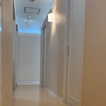 ハートライフクリニックのジェントルマックスプロによる施術を受ける前の廊下