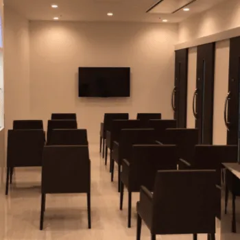 湘南美容クリニック 浜松院のジェントルマックスプロによる施術を受ける前の待合室