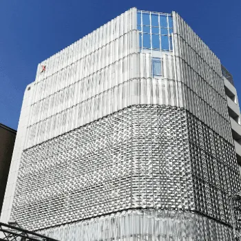 鼻岡けいこ皮フ科クリニックのジェントルマックスプロによる施術を受ける施設が入っているビルの外観