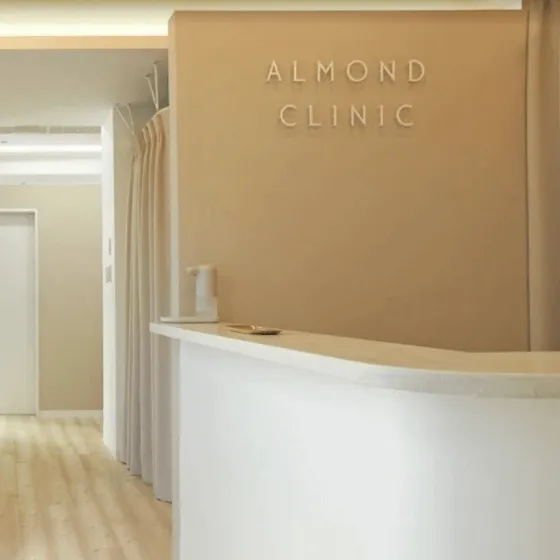ALMOND CLINICの都度払いの医療脱毛を受ける前の受付