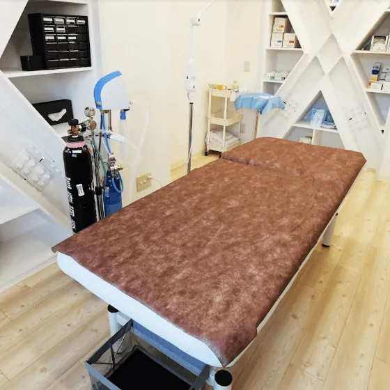 ALMOND CLINICの都度払いの医療脱毛を受ける際の施術室