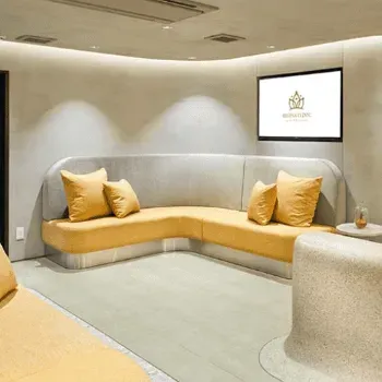 レジーナクリニック 飯田橋付近1院の都度払いの医療脱毛を受ける前の待合室