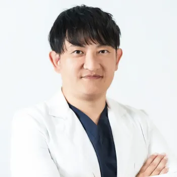 東京美容医療クリニック 池袋院のクマ取り整形を担当する医師
