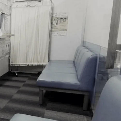 パレスクリニック美容皮膚科の都度払いの医療脱毛を受ける前の待合室