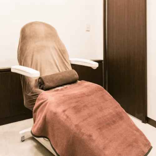 蒲田グランデュオ皮膚科の都度払いの医療脱毛を受ける施術室