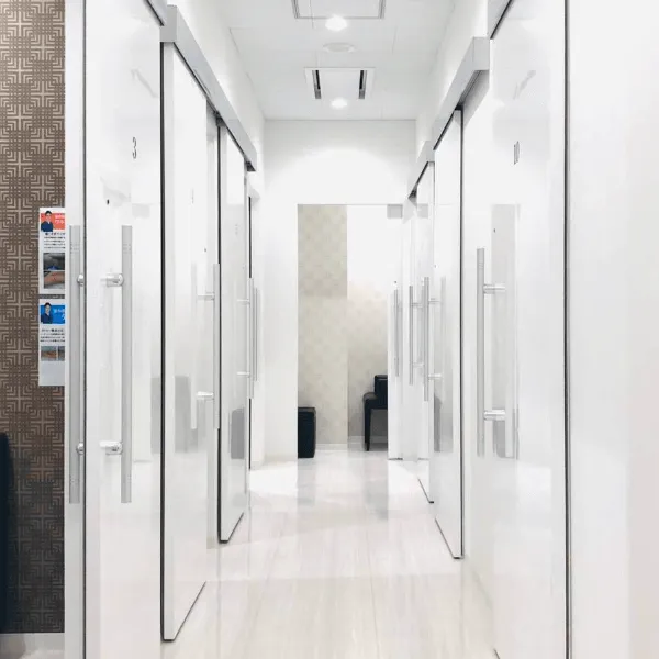 湘南美容クリニック 蒲田院の都度払いの医療脱毛を受ける前の廊下