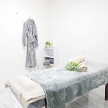 Dione 金沢内灘店のサロン脱毛を受ける施術室